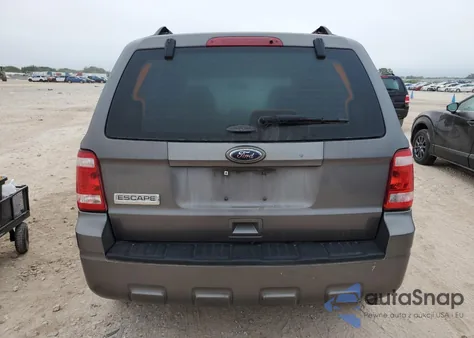 2012 Ford Escape Xls z USA, uszkodzony, nr VIN 1FMCU0C71CKC17460